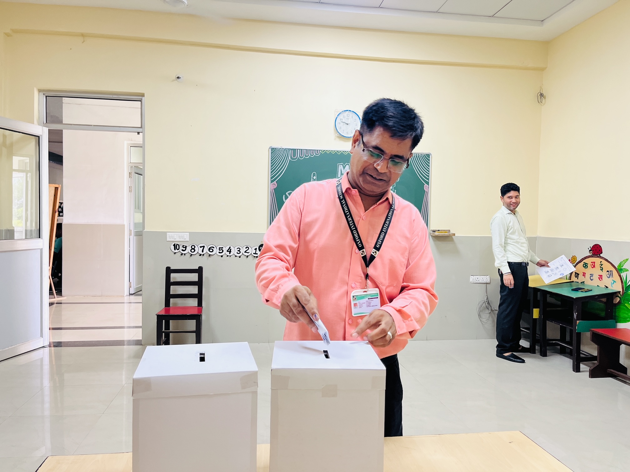 Hands-on democratic (1)
